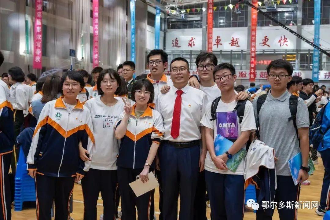 鄂尔多斯深巷中的秘密花园，一家特色小店探秘之旅