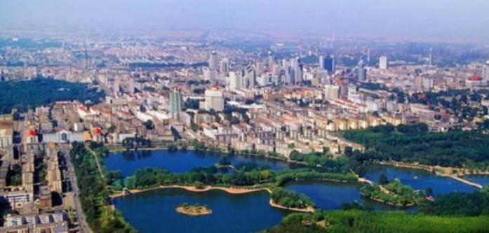 鞍山印象，城市之光掠影